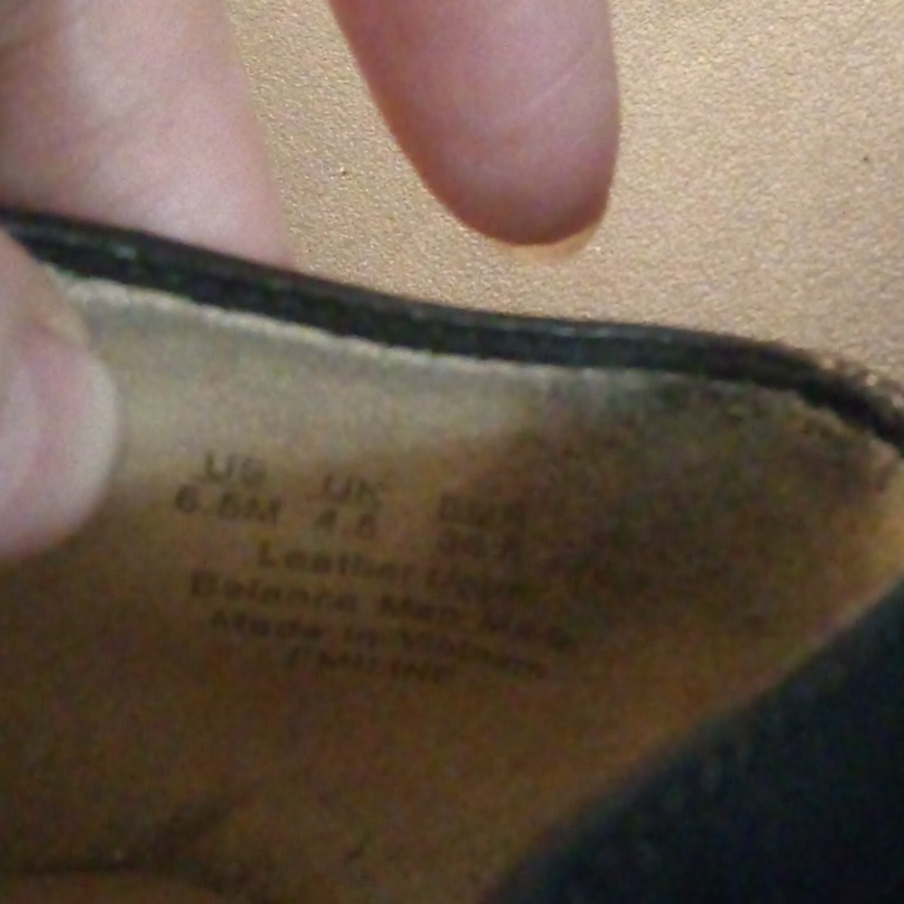 Naturalizer Black Pumps _ Size 6.5 - Picture 4 of 8